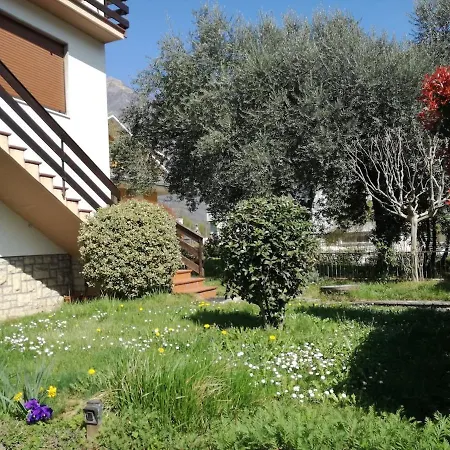 Il Giardino Di Mina E Gianni Σπίτι διακοπών Boario Terme