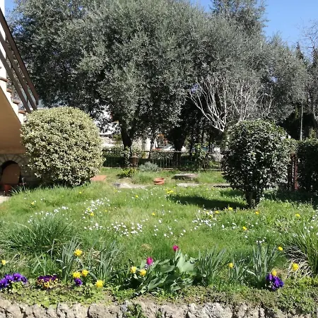 Il Giardino Di Mina E Gianni Σπίτι διακοπών *